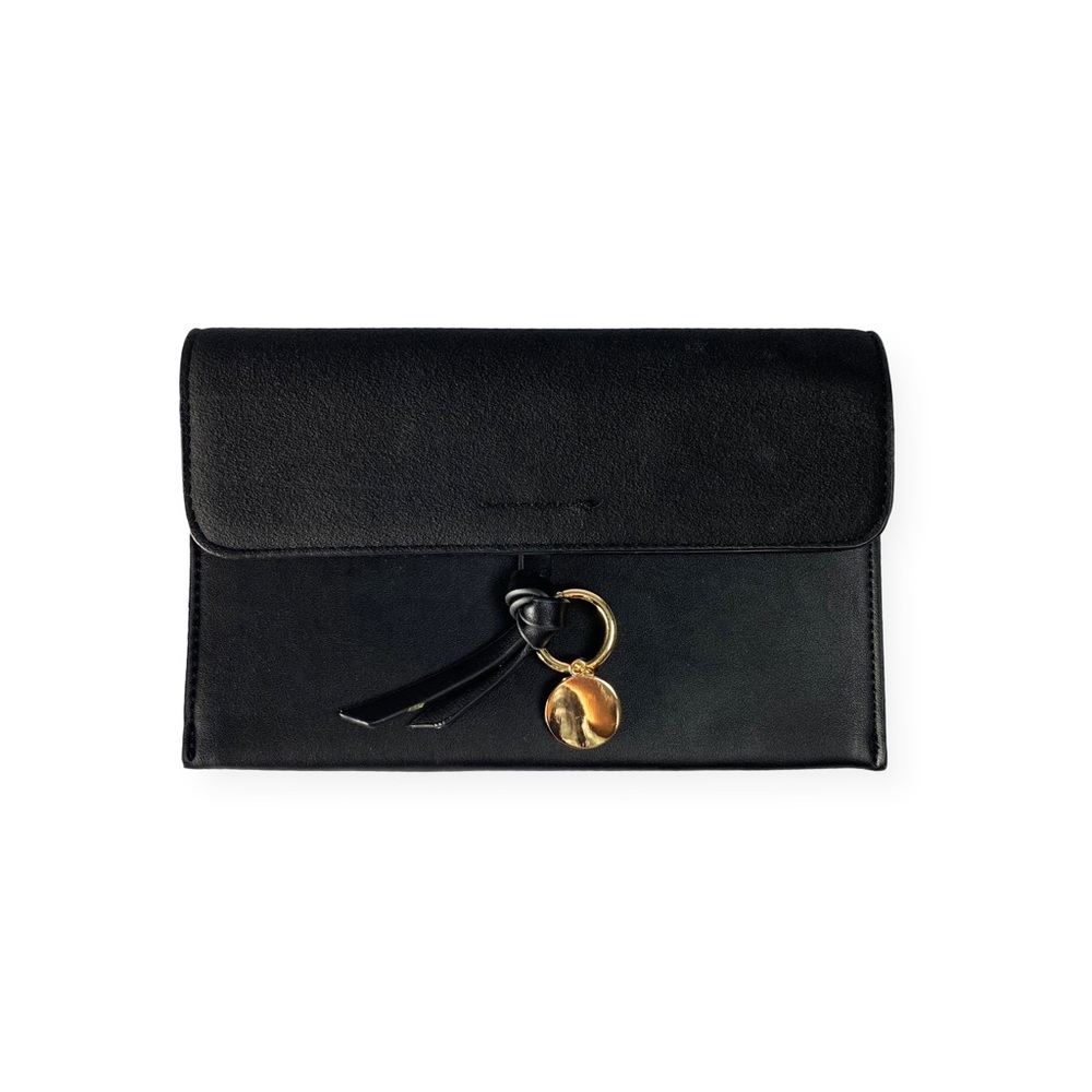 Black crossbody bag